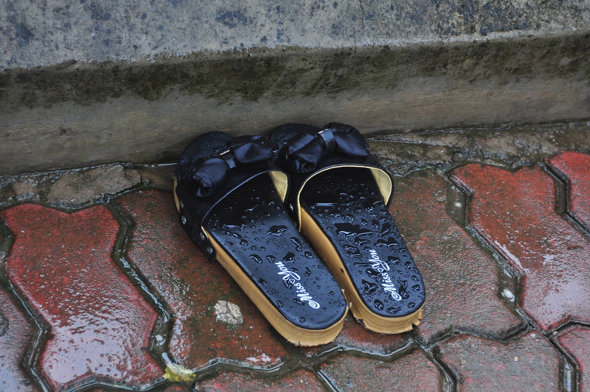 Nu sinh DH Cong nghiep tu tu sau mot lan duoc cuu hinh anh