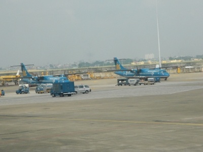 San bay quoc te phuc vu… quoc noi hinh anh