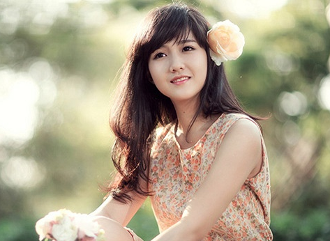 Hot girl 9X dep nhu tranh ve hinh anh