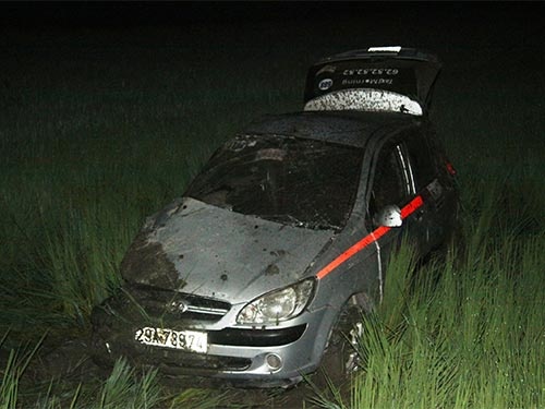 Tau hoa dam taxi bay xuong ruong, hanh khach chet tai cho hinh anh