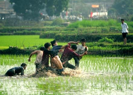Len ke hoach danh trai la de giu gai lang hinh anh