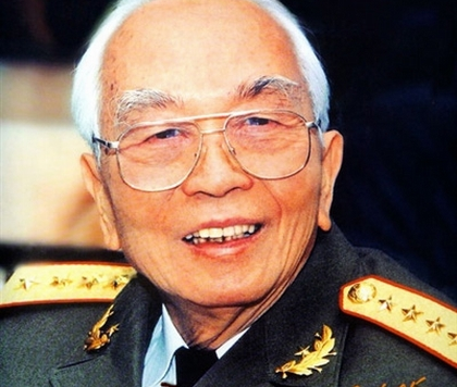Mot ngay o ben Dai tuong Vo Nguyen Giap hinh anh