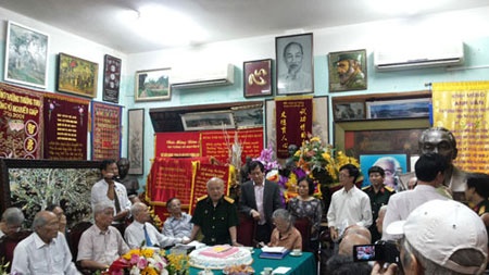 Ha Noi nen co duong mang ten Tuong Giap? hinh anh