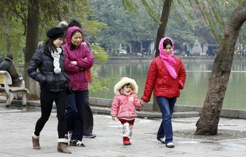 Chieu toi nay, khong khi lanh tang cuong xuong mien Bac hinh anh