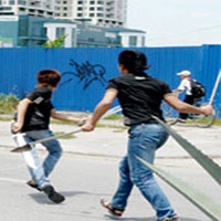 Tran tinh cua nguoi dan ong truy sat tinh dich vi ghen hinh anh
