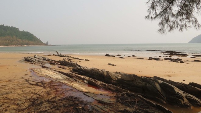 Ha Noi nang, Quang Binh mua nho trong 2 ngay Quoc tang hinh anh