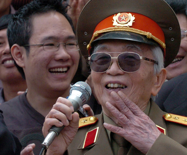 Chau noi Dai tuong: 'Ong van song trong tim chung toi' hinh anh