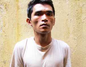 Ke lua dao duoi vo boc thu sinh hinh anh