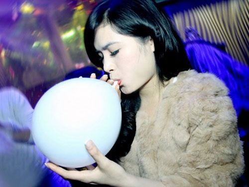 'Bong cuoi' dang dau doc gioi tre hinh anh