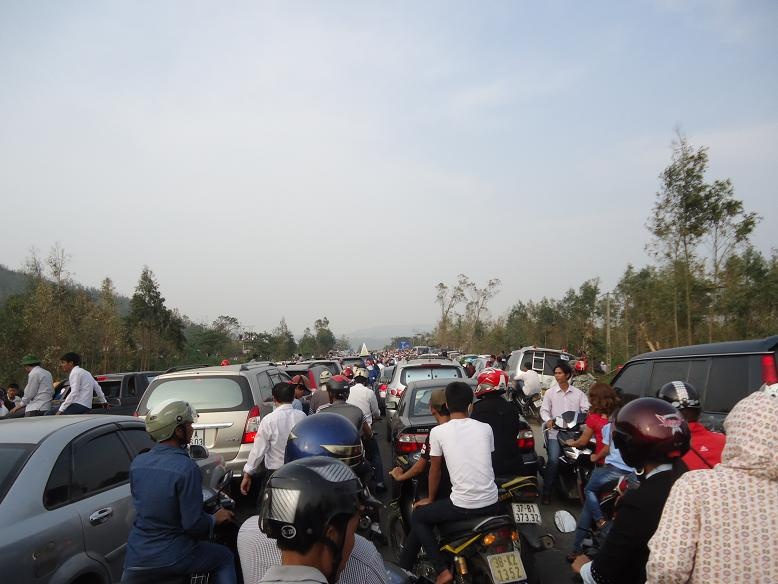 Canh tac duong trong nhung ngay lich su o Quang Binh hinh anh