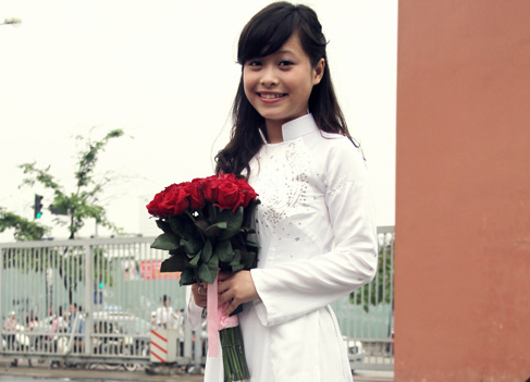 Co gai hoc gioi, gianh 3 HCV Dancesport hinh anh