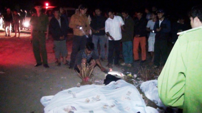 Khoanh khac cuop 7 mang nguoi khi xe di le lao vuc hinh anh