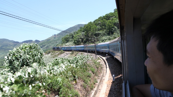 Duong sat Bac Nam chi con 25 gio 24 phut hinh anh