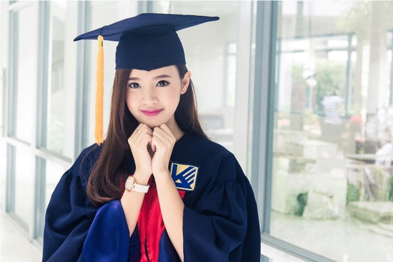 Midu rang ro nhan bang tot nghiep dai hoc Kien truc hinh anh
