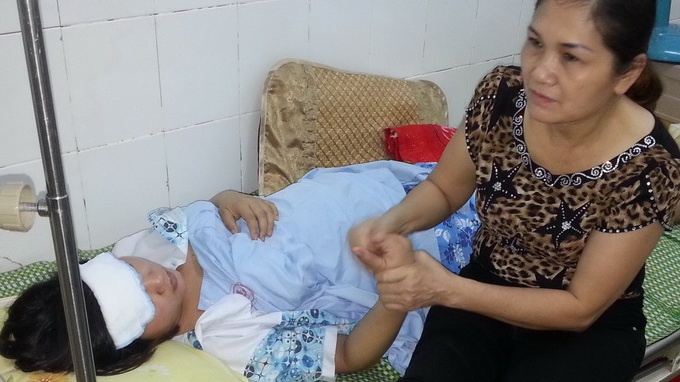 Cho sinh, thai nhi chet bat thuong trong bung me hinh anh