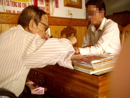 Muon danh thay boi da chet 30 nam de kiem tien hinh anh