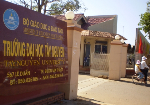 DH Tay Nguyen buoc thoi hoc 189 sinh vien hinh anh