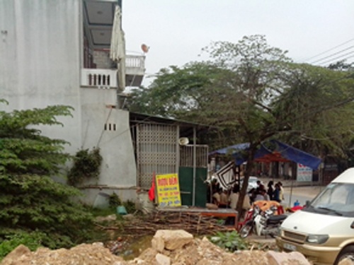 Om min tu sat do no nan nhieu hinh anh