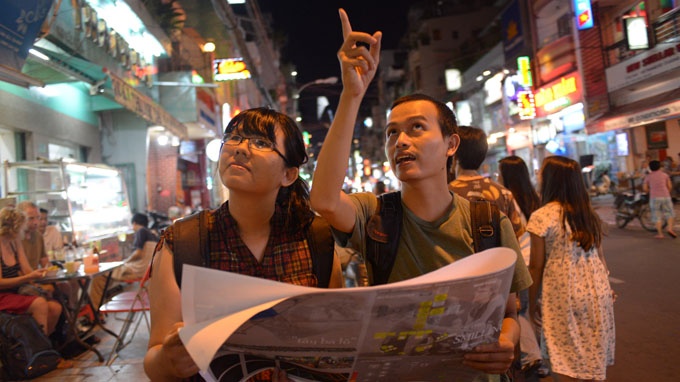 'Tram cuoi' cua gioi tre TP.HCM o pho Tay hinh anh