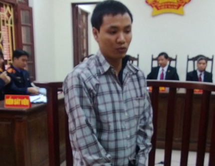 Nguoi vo sap sinh bi chong sat hai vi ghen hinh anh