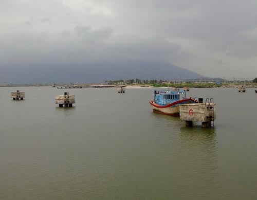 Cang 30 ty dong moi xay da lac hau hinh anh