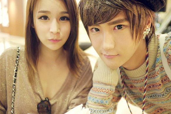 Cap blogger trai xinh, gai dep noi tieng nhat Singapore hinh anh