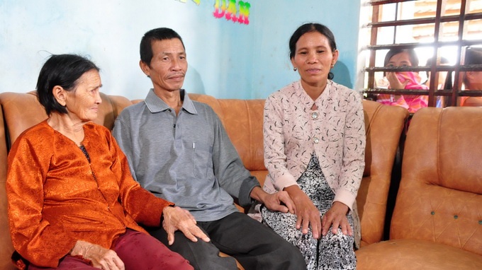 Nguoi dan ong bo ngo tro ve sau 16 nam mat tich tren bien hinh anh