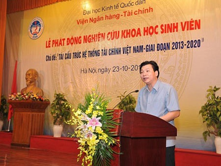 Huy chuc danh PGS voi ong Hoang Xuan Que hinh anh