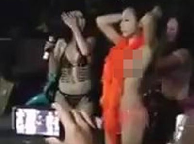 Quay clip mua thoat y trong tiec sinh nhat roi tung len mang hinh anh