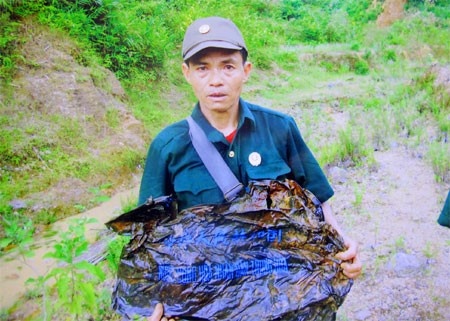 Giac mo ky la cua trieu phu va 10 nam di tim mo liet si hinh anh