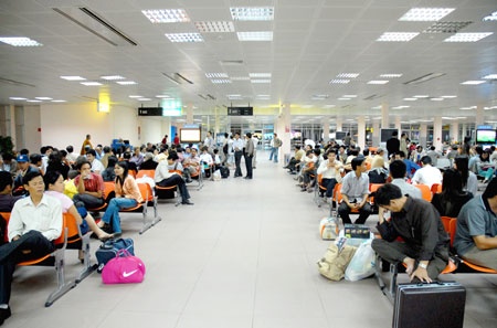 Chong un tac tai... san bay hinh anh