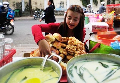 Ngay ban ron cua hot girl banh trang tron Da Lat hinh anh