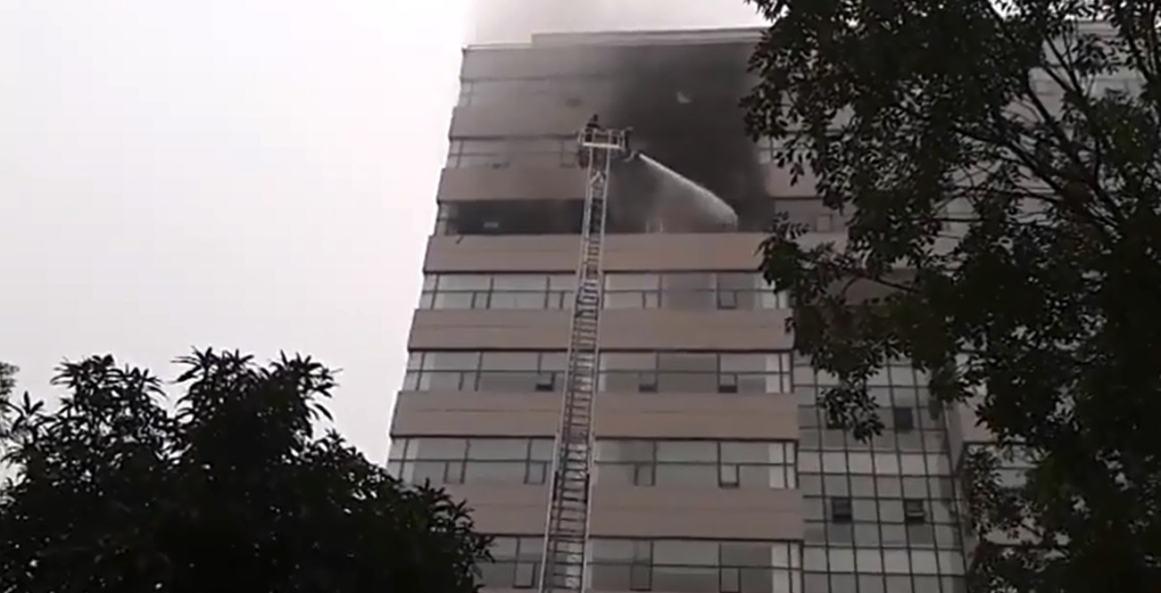 Clip chua chay o DH Ngoai thuong Ha Noi hinh anh