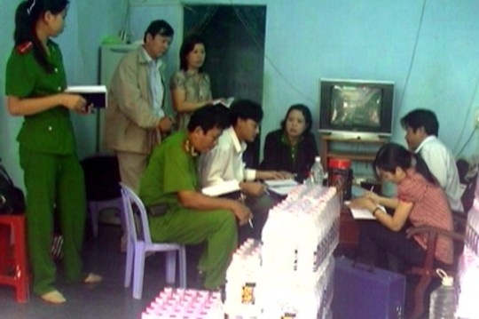 Pha con va nuoc la thanh ruou Tet hinh anh