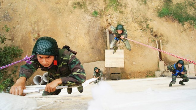 Xong dat linh dac nhiem hinh anh