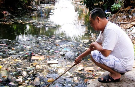 Nguoi dan Sai Gon vua an vua duoi muoi hinh anh
