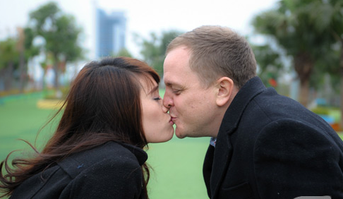 Chang Tay to tinh hon 450 lan cua do co gai Viet hinh anh