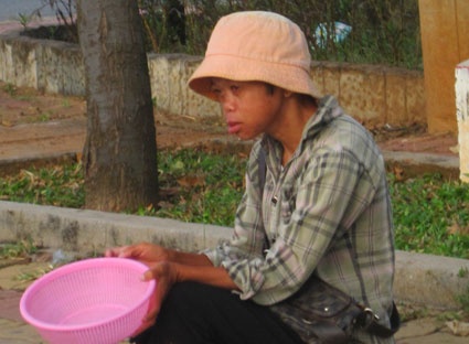 Lan theo nhung duong day chan dat an xin o Vung Tau hinh anh