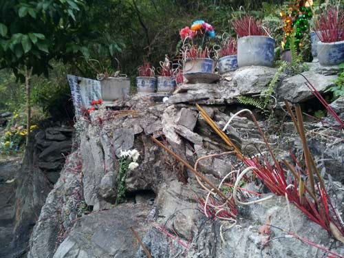 Tin loi don, dan do xo len 'cong troi' cung bai hinh anh