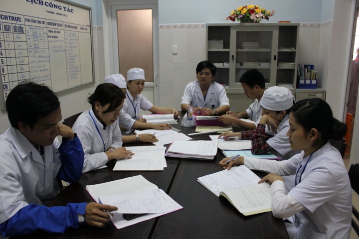 Bac si ve Quang Nam cong tac duoc ho tro toi 500 trieu dong hinh anh