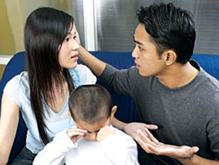 Can ha do tuoi tre em de xet nguyen vong khi cha me ly hon hinh anh