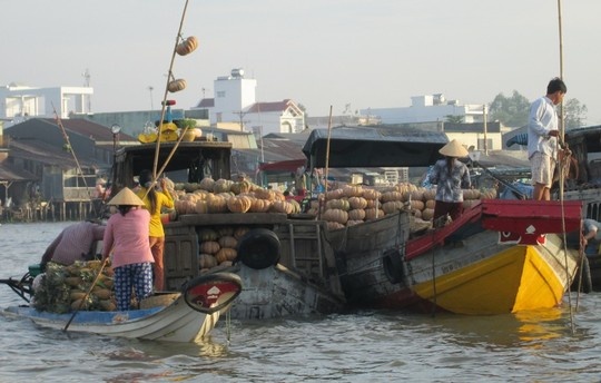 Cham dut thu phi bat hop ly tren cho noi Cai Rang hinh anh