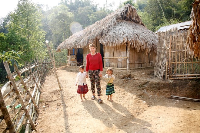 Đối với những trẻ nhỏ khi học xong sẽ được cô giáo đưa về.