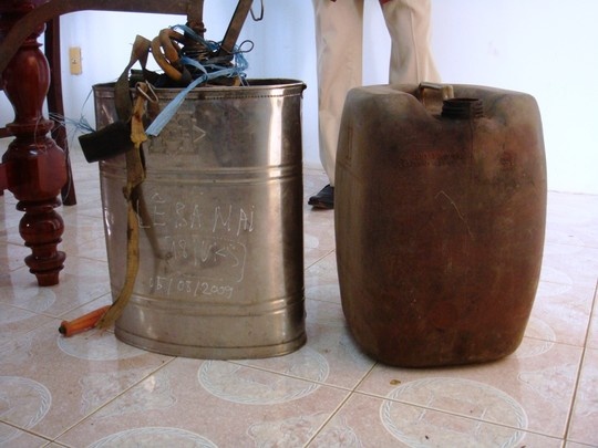 Những “vật chứng” được trao trả vào sáng 3-4, nhưng theo ông Tuân – chiếc can nhựa là “vật chứng” có vấn đề trong quá trình tố tụng.