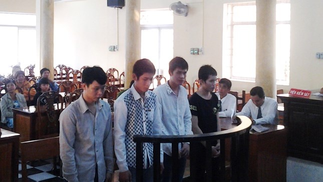 Pha an hiep dam nho loi khai hon nhien cua be gai hinh anh