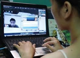 Gia canh sat hinh su de lua dao nu sinh hinh anh