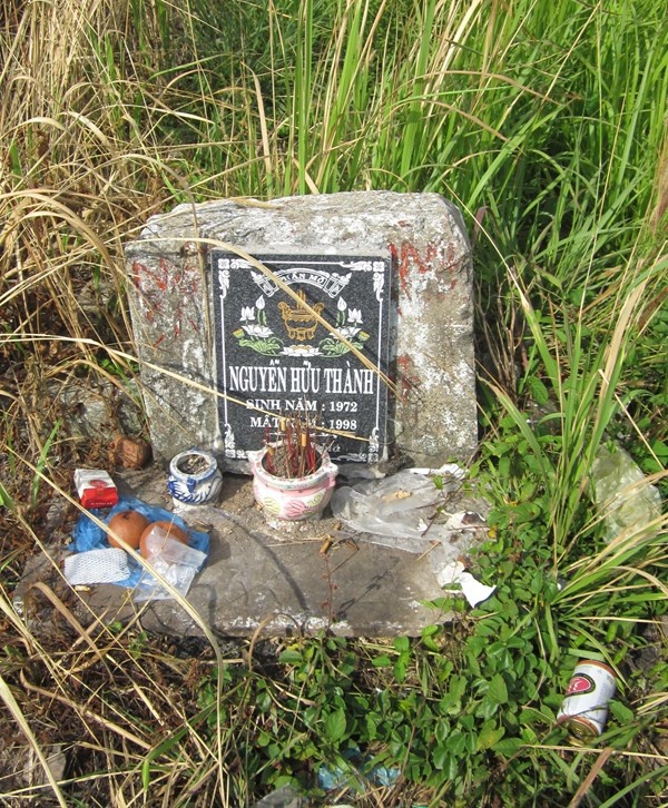 Mộ đại ca Phước 