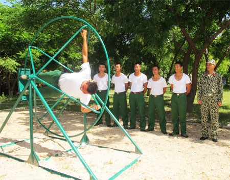 Huấn luyện thể lực.