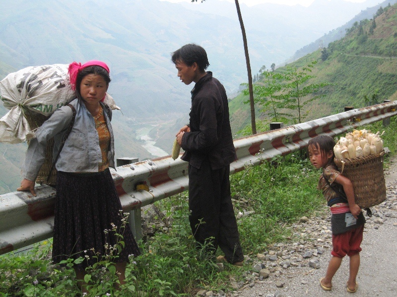 Khi hẻm núi được công nhận, nhiều người sẽ biết đến nơi này hơn là một công viên địa chất, khi ấy cuộc sống của bà con nơi đây sẽ bớt khó khăn hơn nhờ vào du lịch. 