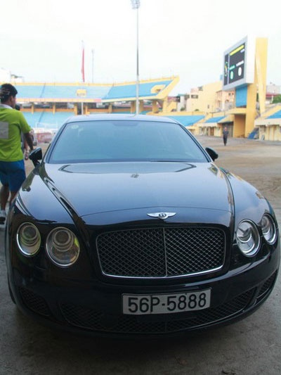 Có trong tay vợ đẹp, biệt thự 